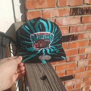 Mitchell & Ness Vancouver Grizzlies snapback