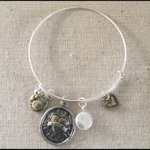 Charmed Bangle (heart/love) - Picture 2 of 3
