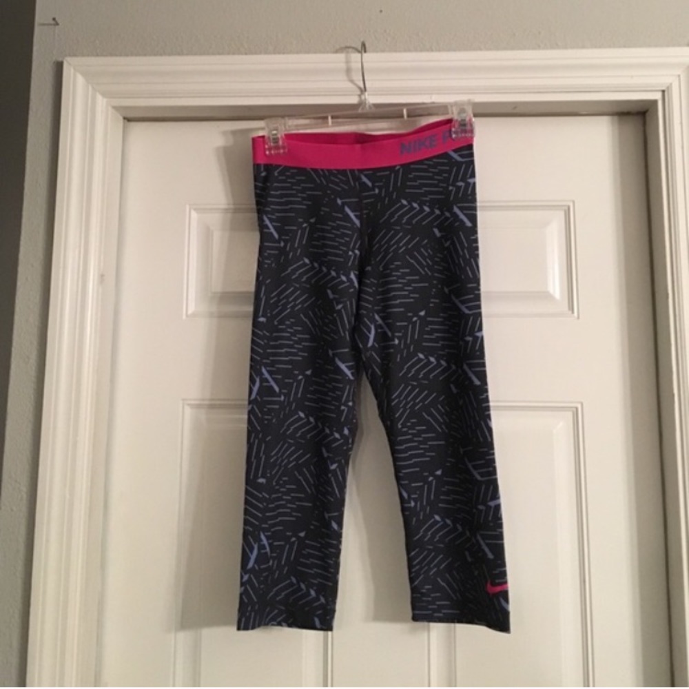 Nike cropped workout pants