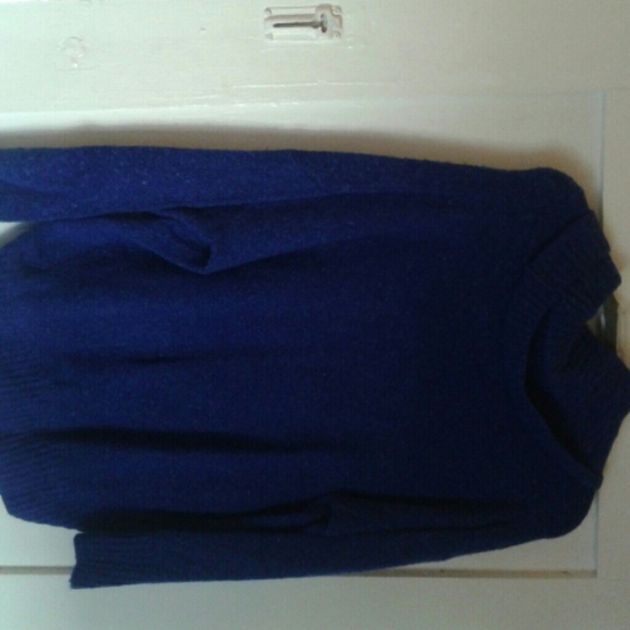 Sweater - Picture 2 of 2