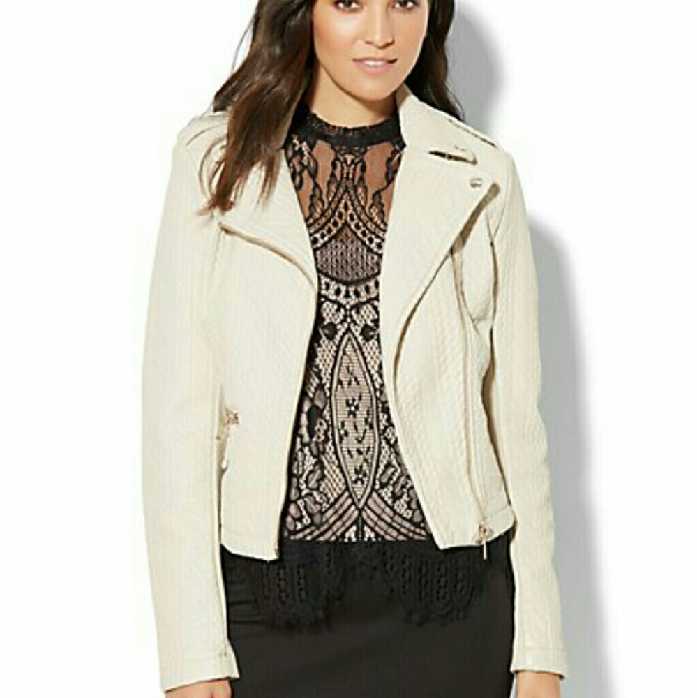 ☆NWT☆ TEXTURED FAUX-LEATHER MOTO JACKET