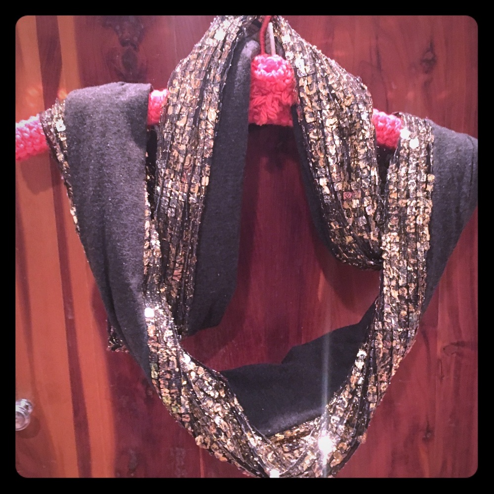 Glitter scarf