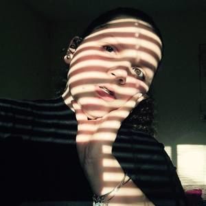 Meet your Posher, Selena