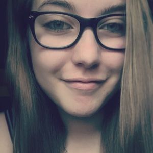 Meet your Posher, Deborah