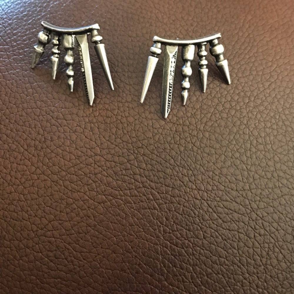 Kendra Scott  Sawyer Earrings