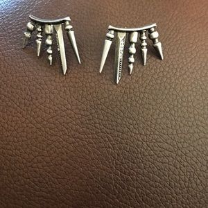 Kendra Scott  Sawyer Earrings