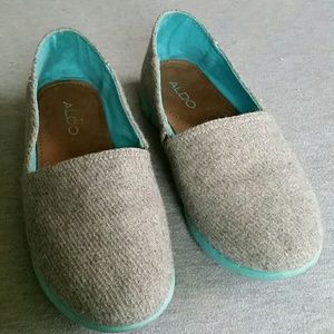 Grey and turquoise flats size 7.5
