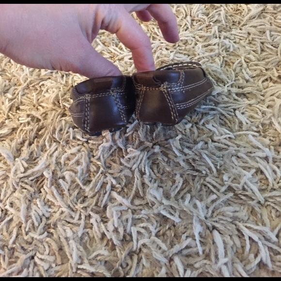 3-6 mo Gap Loafers - Picture 2 of 3