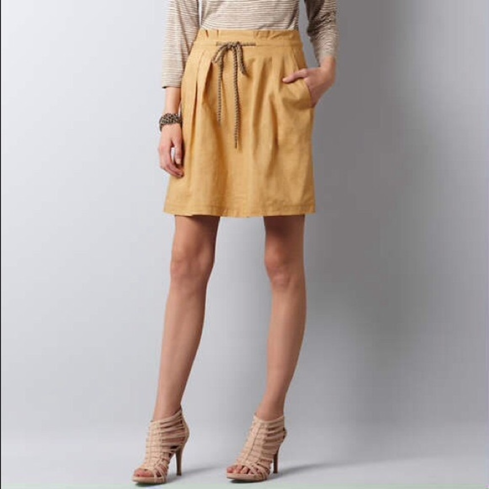 Tan skirt - Picture 1 of 7