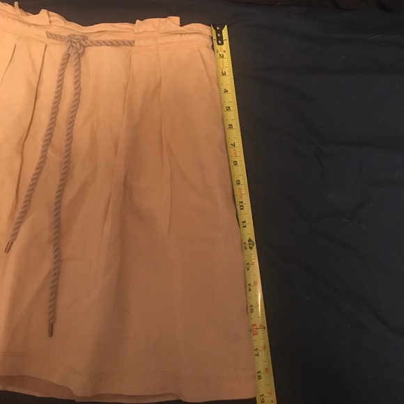 Tan skirt - Picture 7 of 7