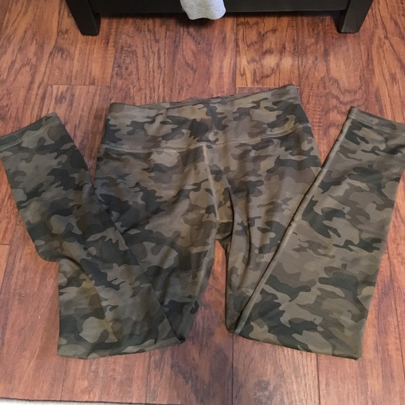 90 degree camo leggings