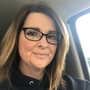 Meet your Posher, Melani