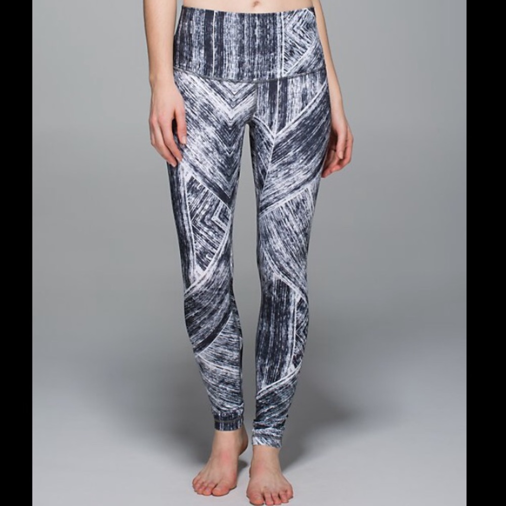 Rare: Lululemon Roll Down Wunder Under Pant
