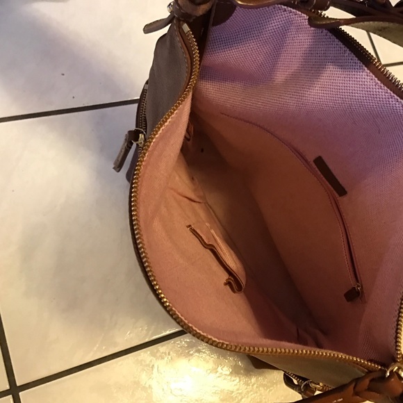 🚫SOLD🚫Large Dooney and Bourke bag - Picture 4 of 4