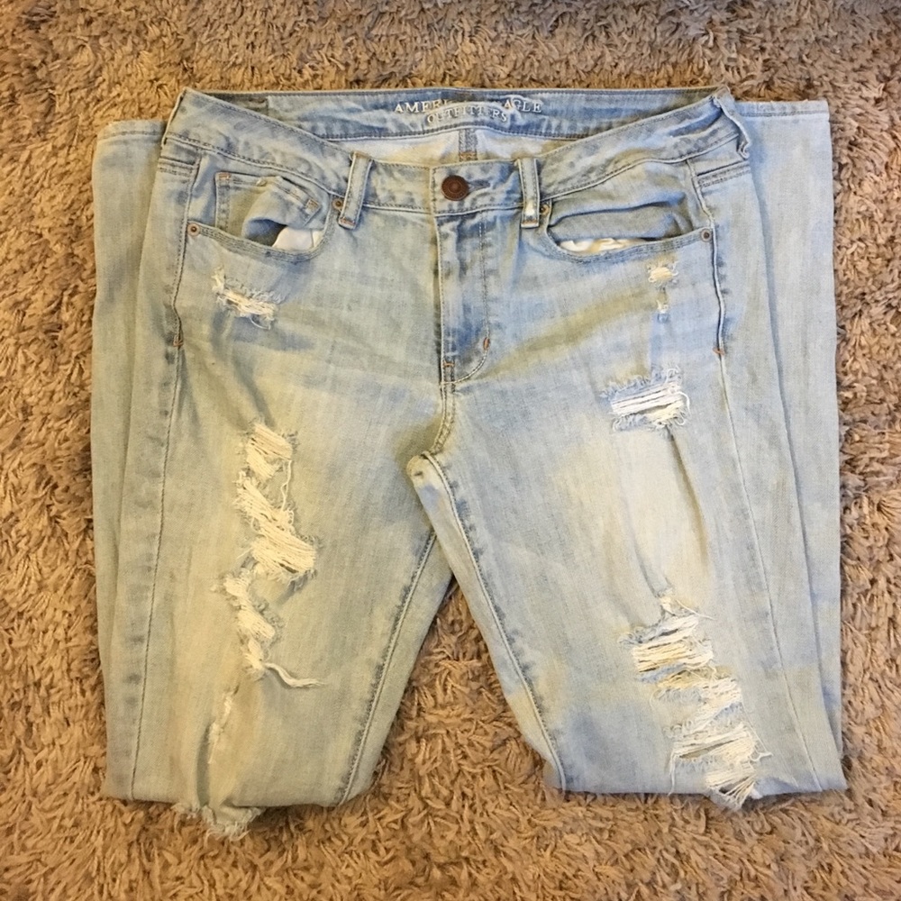Size 12 AE ripped skinny stretch light wash jeans