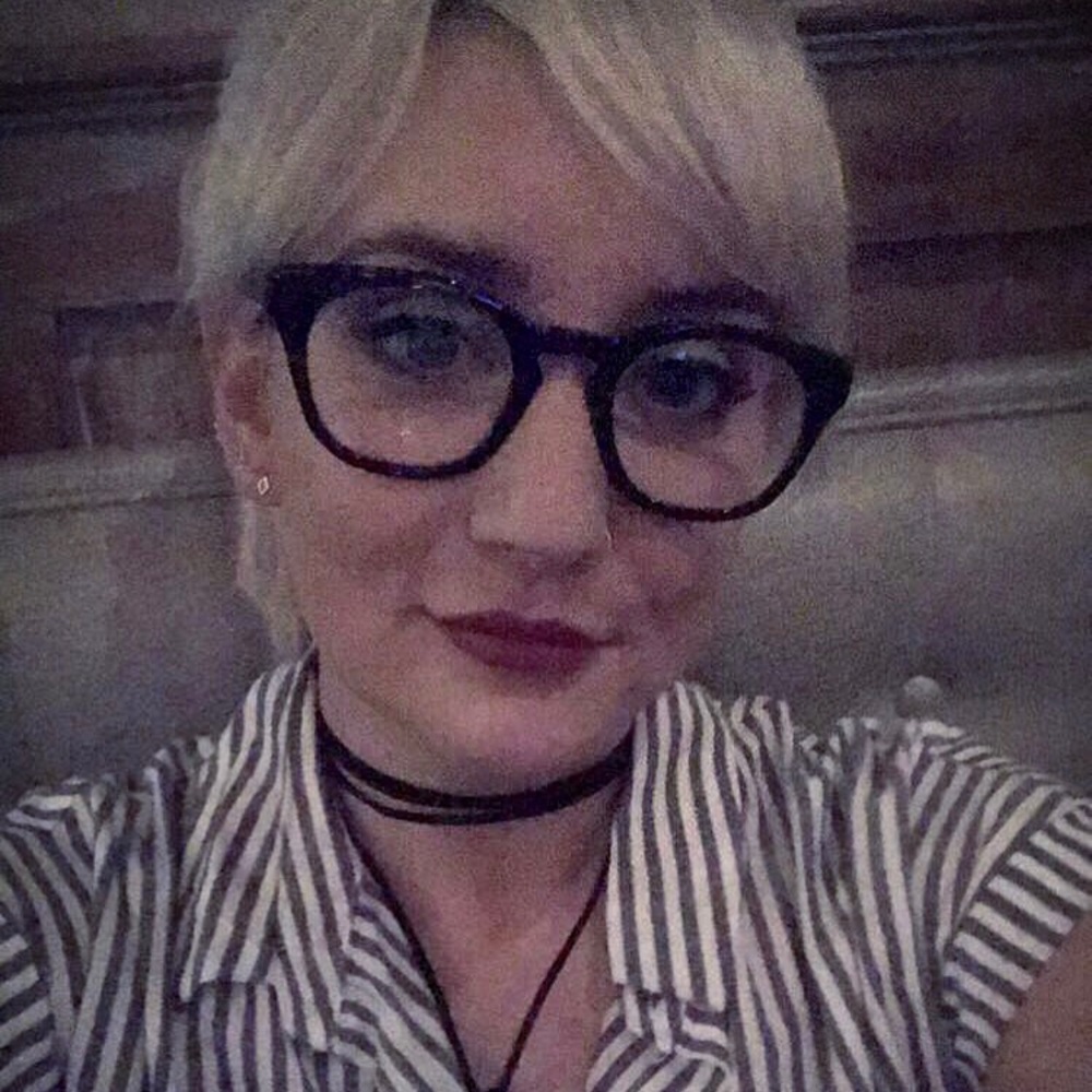 Meet your Posher, Kelli