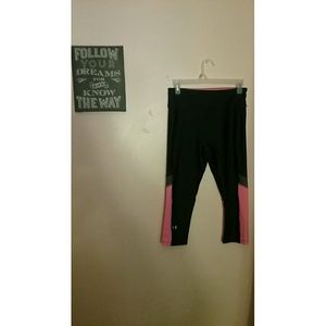 Under Armour Cropped Work-out Pants