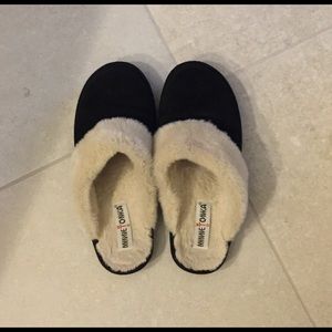 Minnetonka Slippers