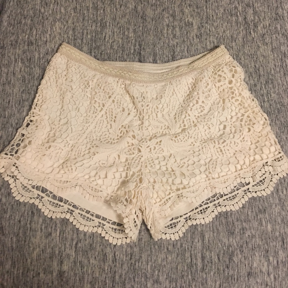 White/cream lace shorts