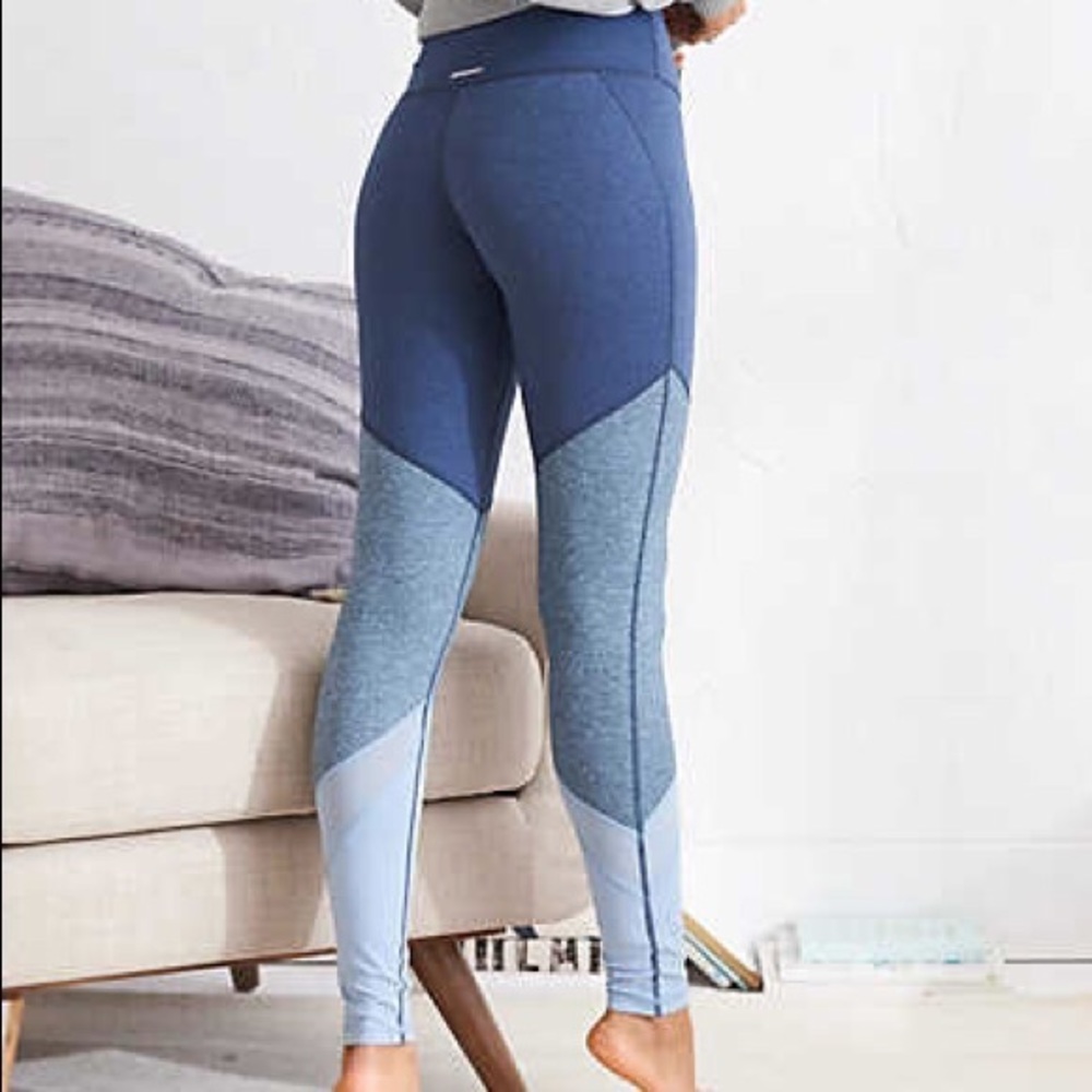 Aerie Chill Play Move Colorblock leggings M Navy