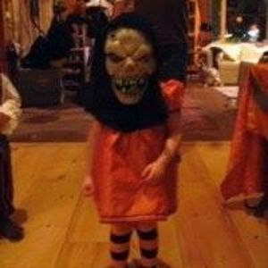 Meet your Posher, Cecily