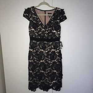 Adrianna Papell Dress 🦋