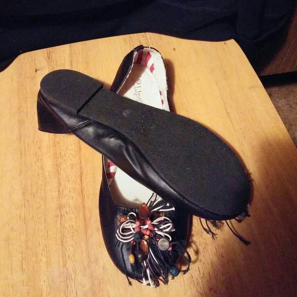 Shoes - Picture 2 of 2