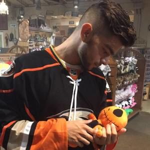 Meet your Posher, Daniel