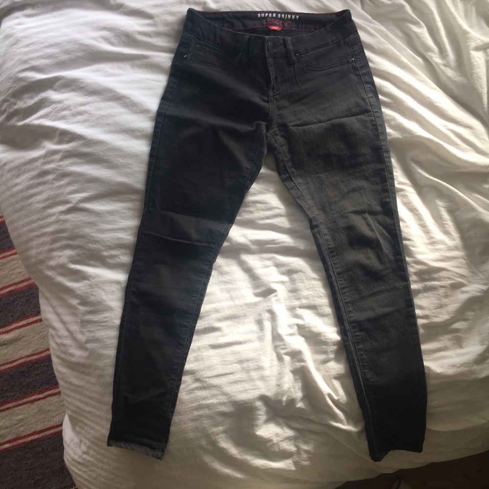 dark gray jeggings