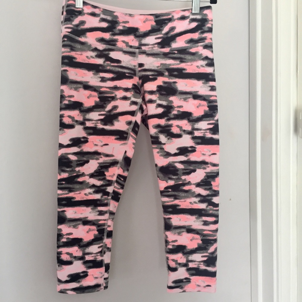 Lululemon Wunder Under Crop
