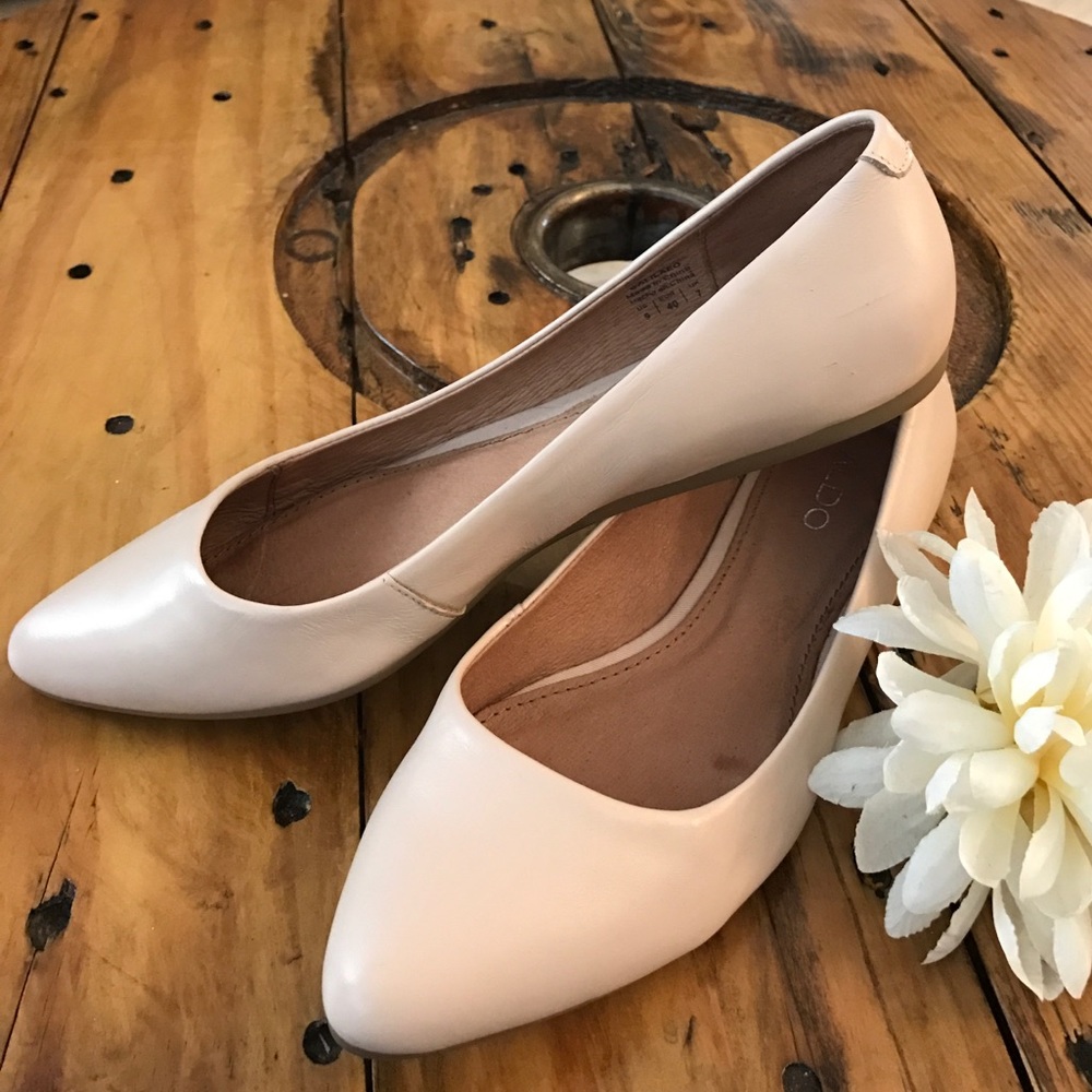 Aldo-Nude flats