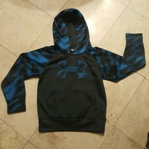 Under armour boys sweatshirt