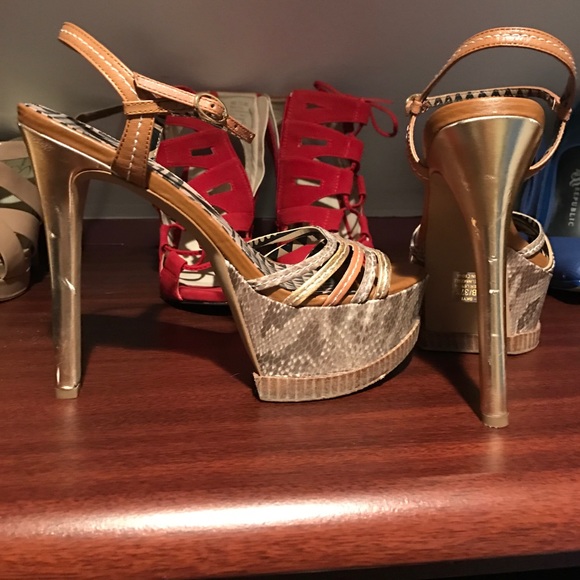 Jessica Simpson Heels - Picture 3 of 4
