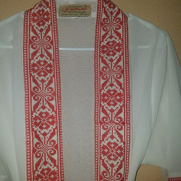 Brand new embroidery cardigan - Picture 2 of 3