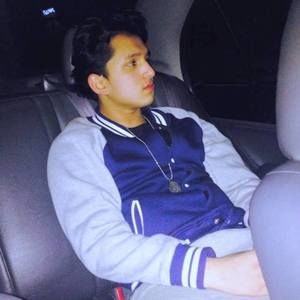 Meet your Posher, Omar