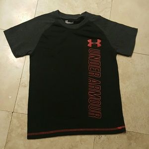Under armour boys shirt