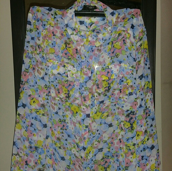 Ann Taylor 00p button blouse - Picture 3 of 4