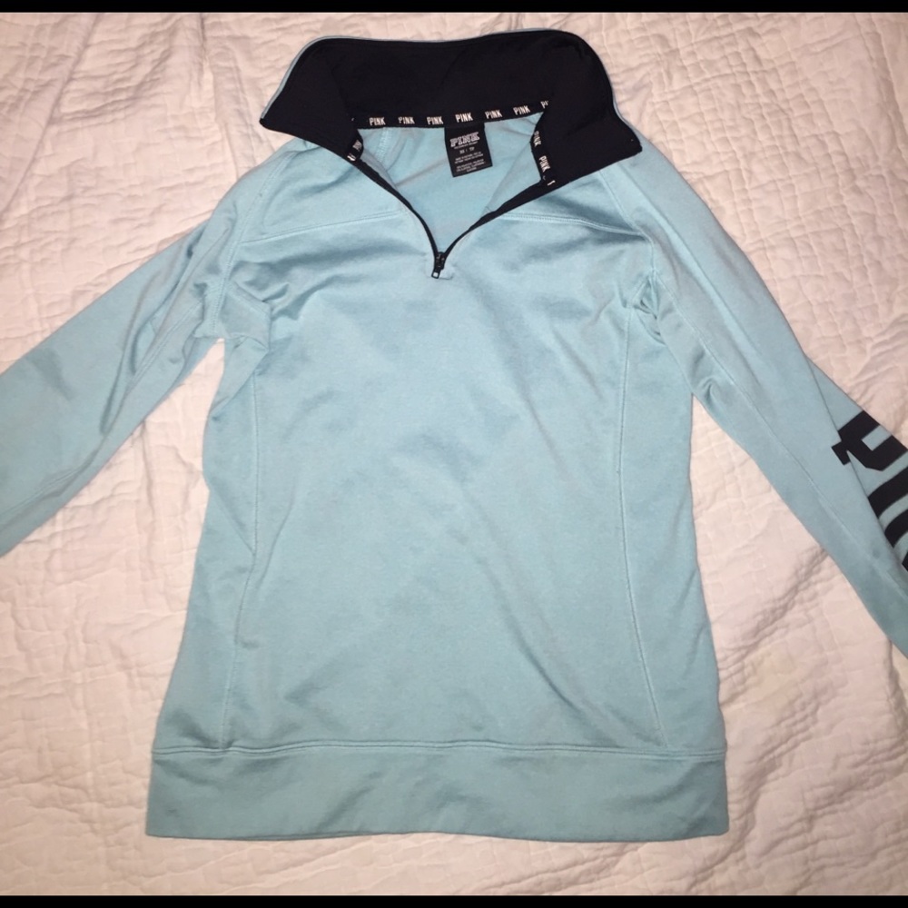 VS pink pull over