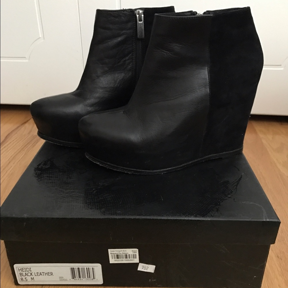 Dolce Vita booties
