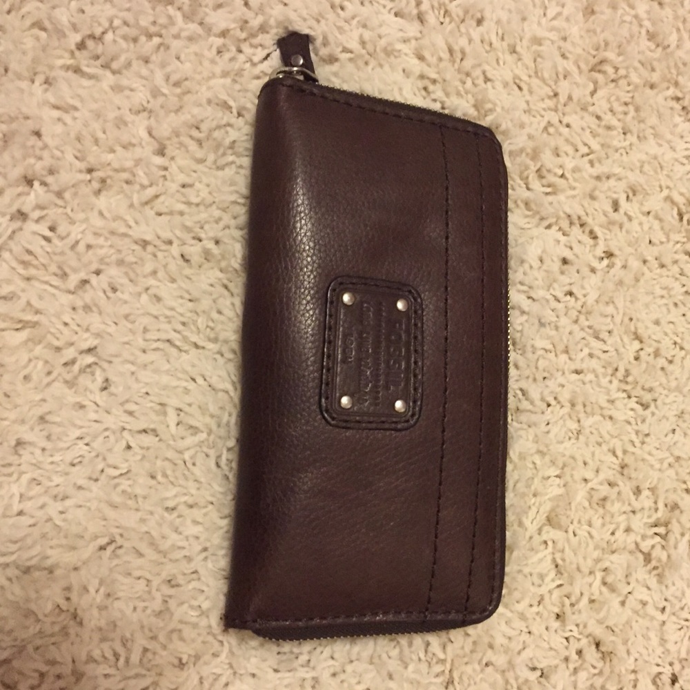 Zip around wallet