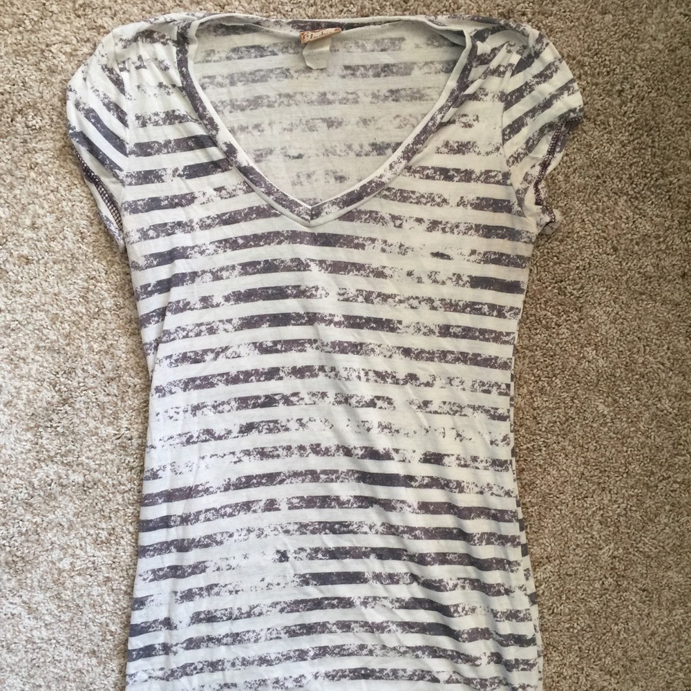 Women's brand name shirt