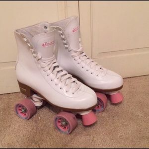 White and pink Chicago roller skates