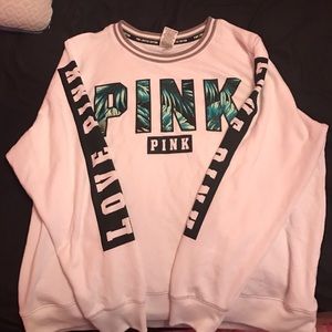VS PINK crew sweatshirt