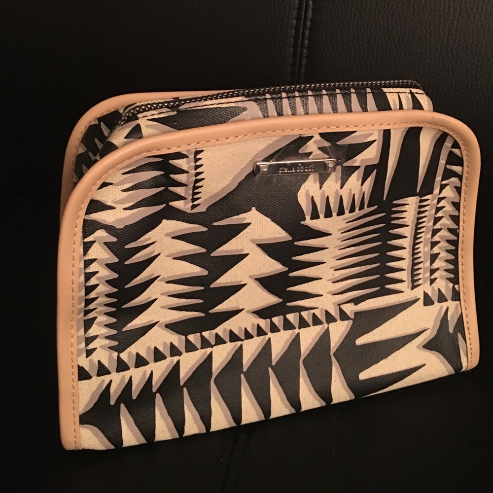 Stella and Dot cosmetic bag