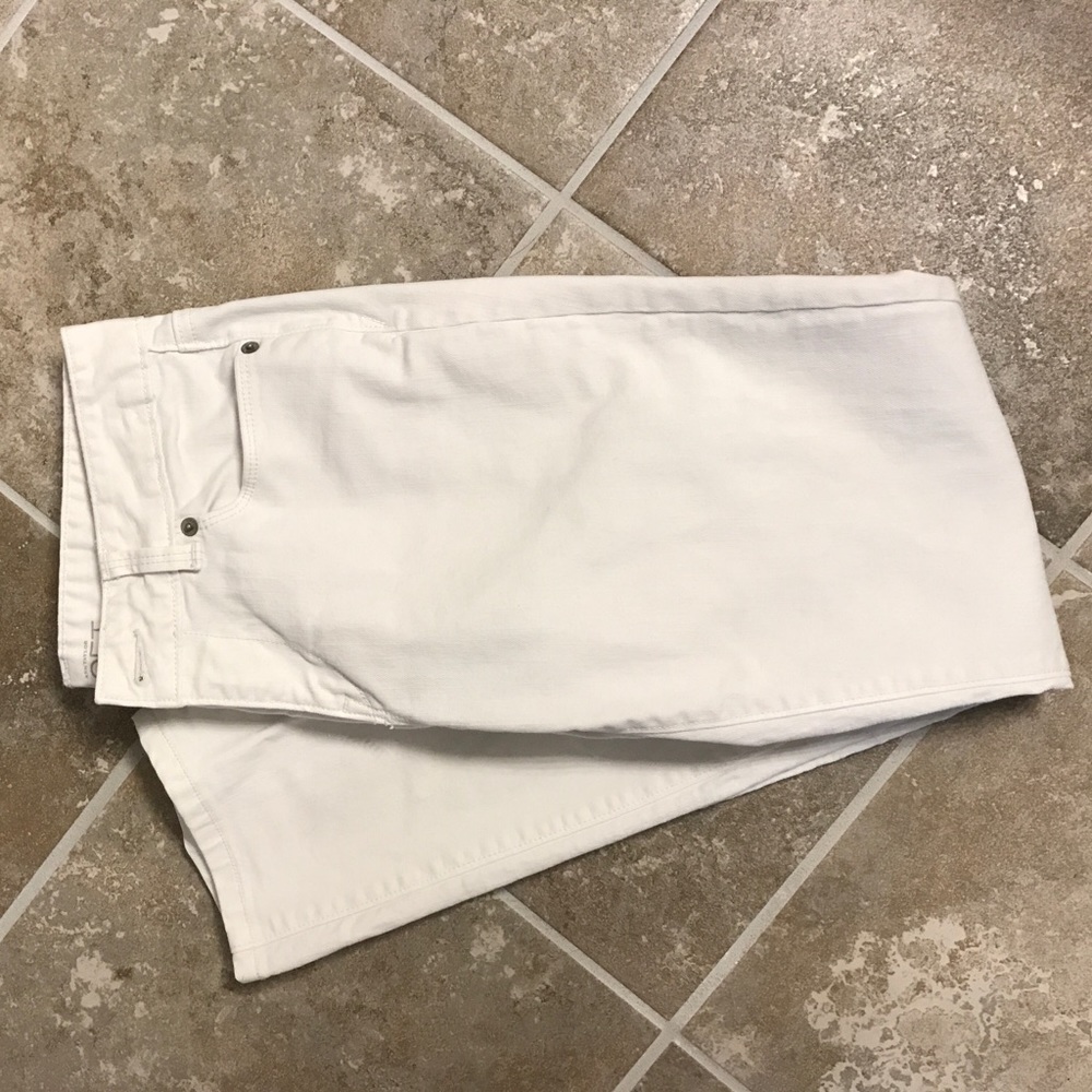 LOFT white ankle jeans