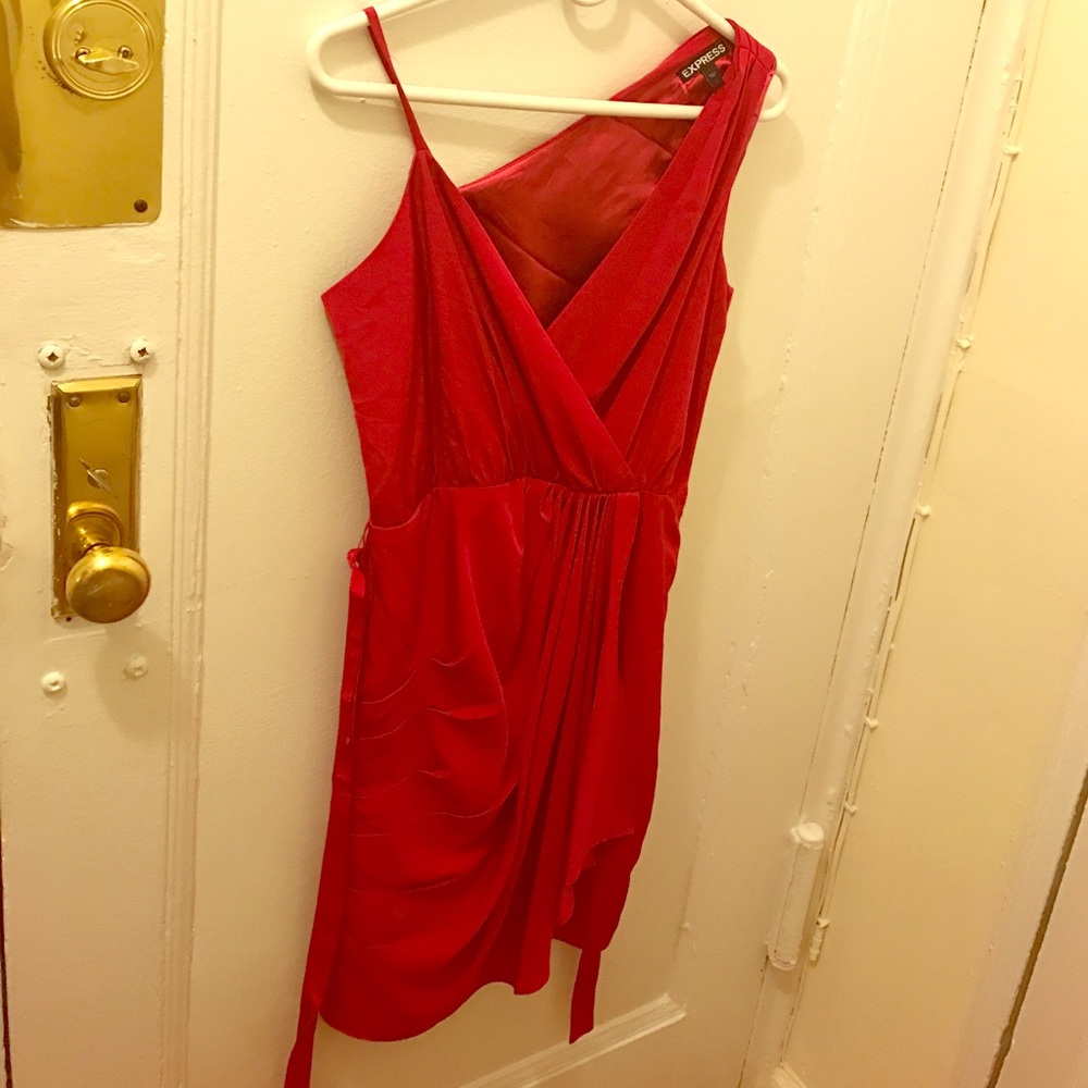 Pink dress perfect for Spring event