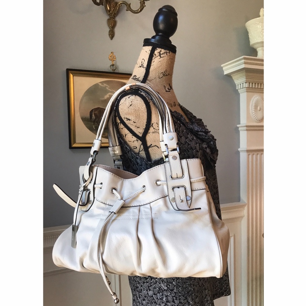 Like New Calvin Klein White Leather Shoulder Bag