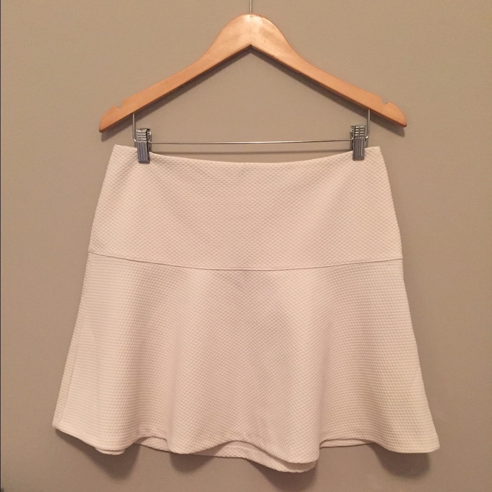 Banana Republic 🌷 White High Waisted Skirt