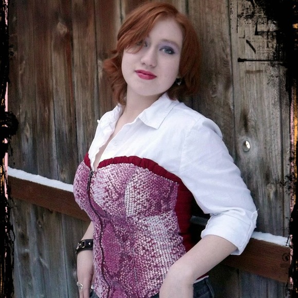 Meet your Posher, Brenna - Picture 1 of 1