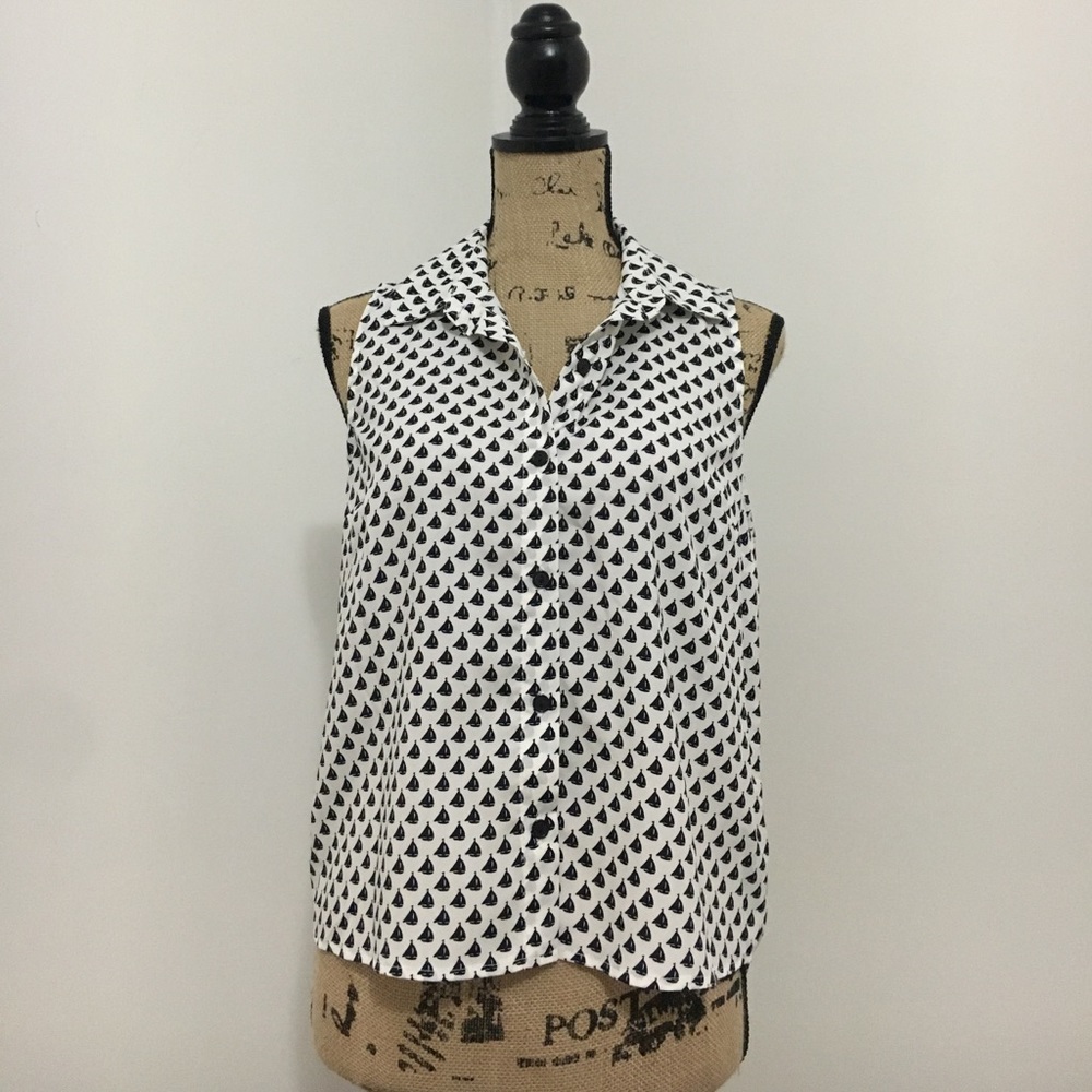 White and Navy Sailboat Print Tank Blouse Size M